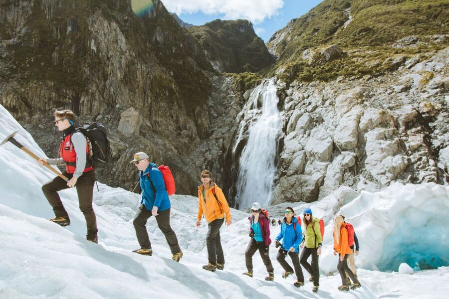 Fox Glacier: Up to 3 Hours Hike with Helicopter Transfer - Who will enjoy this Fox Glacier outing