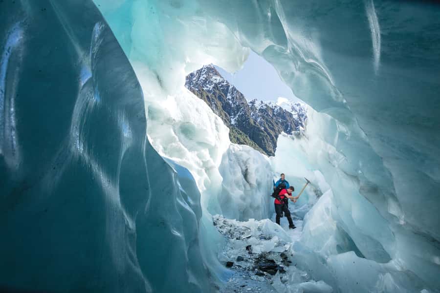 Franz Josef: 2.5 Hour Glacier Hike with Helicopter Transfer - Key points at a glance