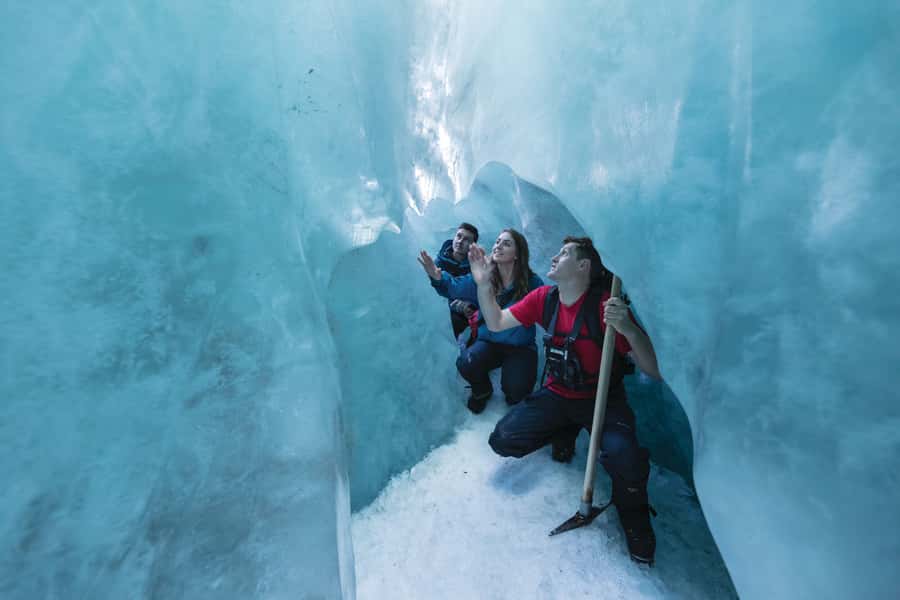 Franz Josef: 2.5 Hour Glacier Hike with Helicopter Transfer - Weather is the main risk to your plans