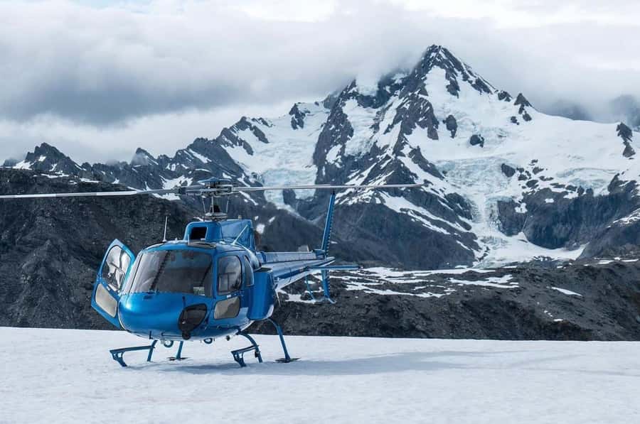 Franz Josef: 4-Glacier Helicopter Ride with 2 Landings - Two snow landings, not one quick photo stop