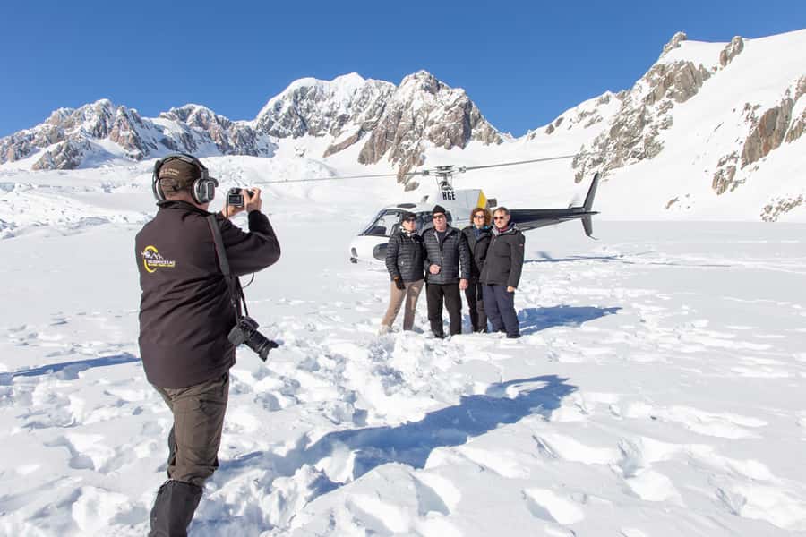 Franz Josef: The Grand Tour by Helicopter with Snow Landing - The Tasman Glacier and the highest summits
