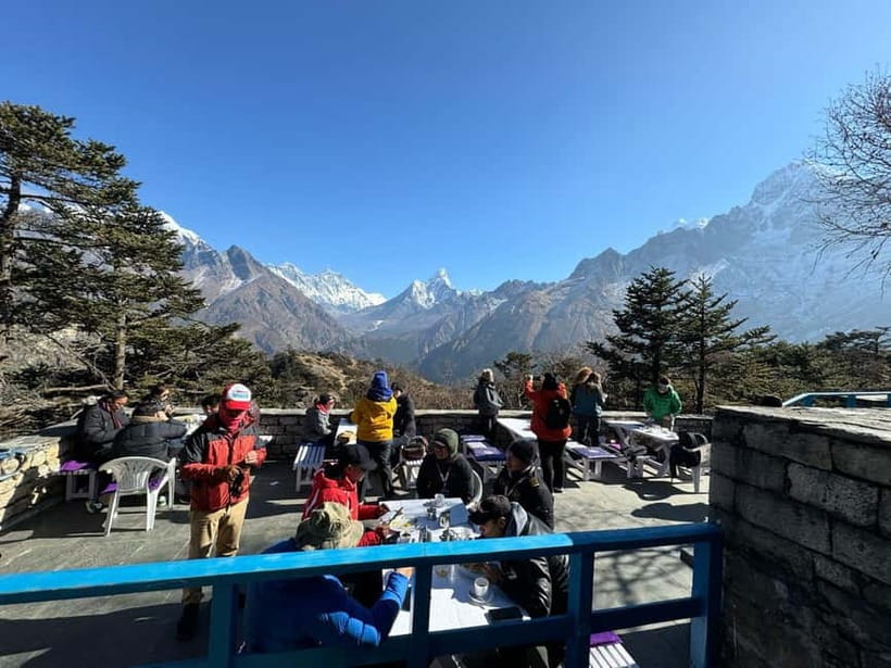 From Kathmandu: Everest Base Camp Landing Helicopter Tour - Leaving Kathmandu before the city wakes