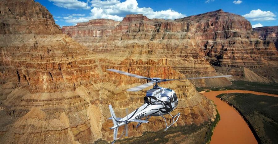 From Las Vegas: Grand Canyon West Rim Helicopter Tour - The flight path from the Strip to the West Rim