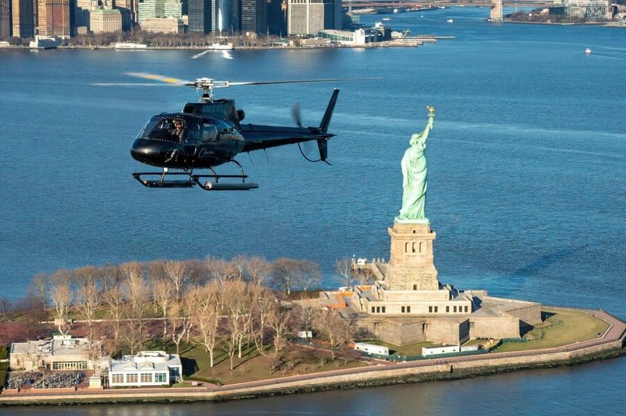 From New Jersey: NYC Skyline Helicopter Tour - The Empire State Building, Central Park, and Midtown