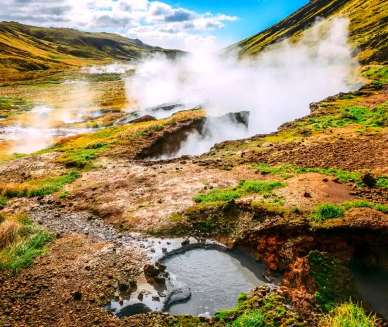 From Reykjavik: Helicopter Tour to Hengill with Landing - Flying from Reykjavik into Iceland’s volcanic core