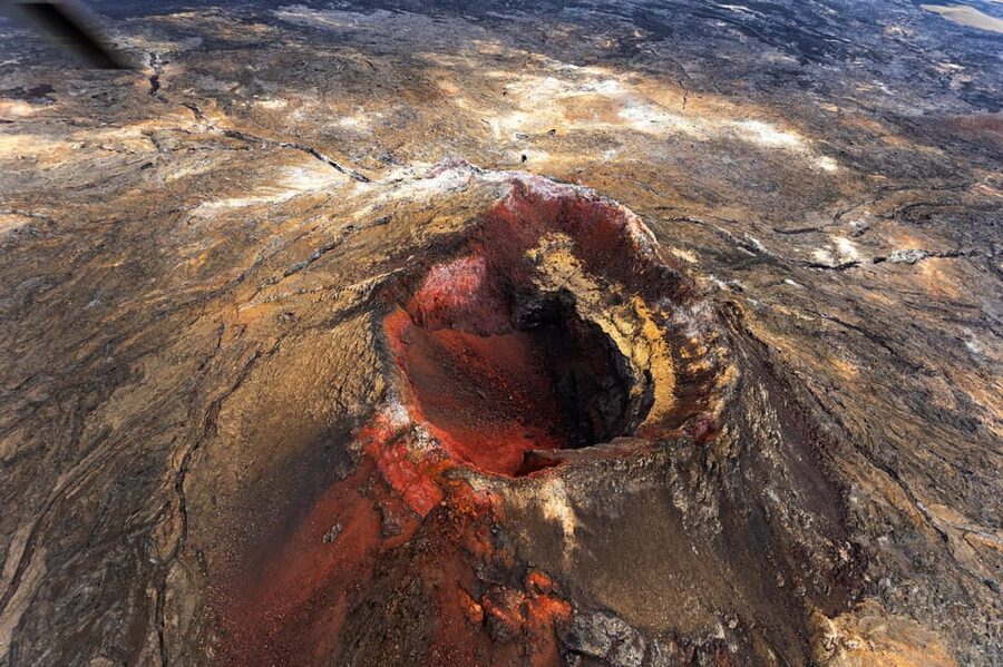 From Reykjavik: New Volcanic Area Helicopter Tour - Grindavik and the human side of the volcanoes