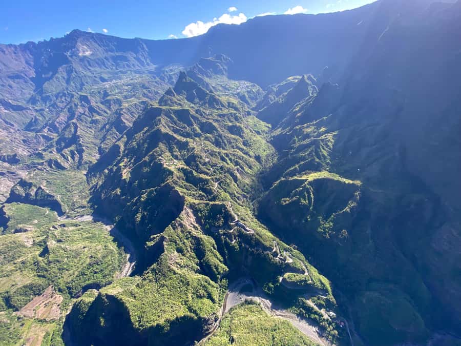 From St Pierre: helicopter flight over the whole of Reunion Island - Returning Along the Saint-Pierre Lagoon