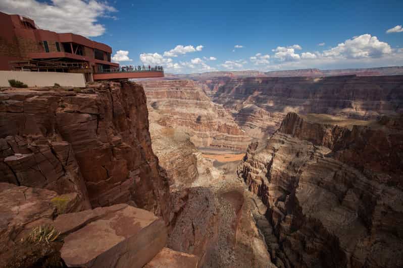 From Vegas: Grand Canyon Helicopter with Eagle Point Landing - Why this helicopter trip works for a short Las Vegas visit