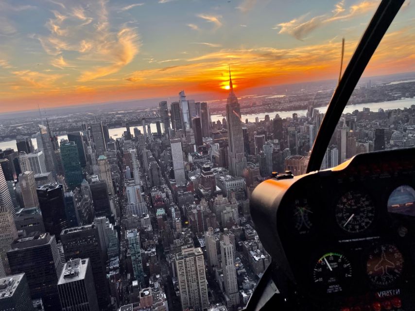 From Westchester: New York City Scenic Helicopter Tour - The 45-minute flight: adding Lower Manhattan and the harbor