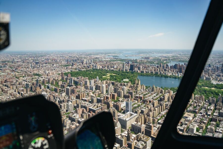 From Westchester: New York City Scenic Helicopter Tour - The pilot commentary and the feel of the flight
