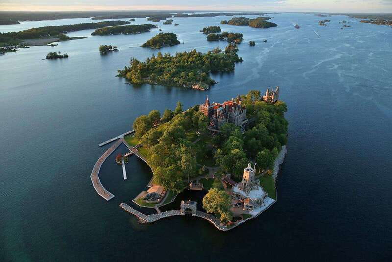 Gananoque: Helicopter Tour with Craft Brewery Stop and Lunch - The 30-minute helicopter flight