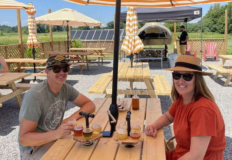 Gananoque: Helicopter Tour with Craft Brewery Stop and Lunch - Pizza and the tasting flight