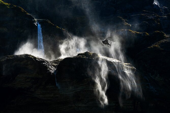 Glenorchy 50 min Helicopter Tour | Earnslaw Burn & Waterfalls - The return over the Rees Valley