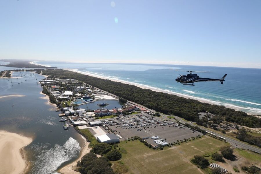 Gold Coast: Sea World and Broadwater Scenic Helicopter Tour - Taking photos without missing the view