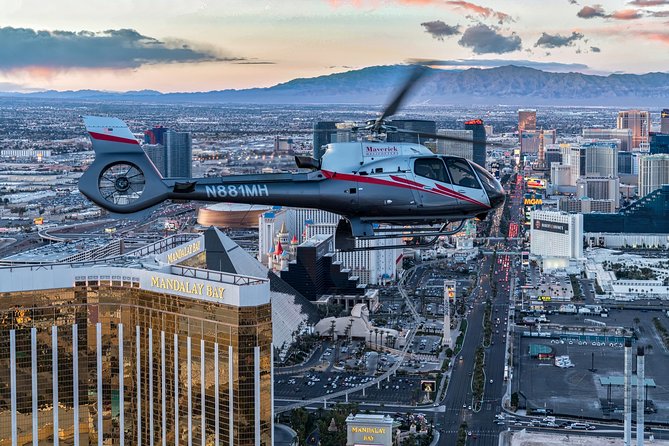 Grand Canyon Deluxe Helicopter Tour with Landing from Las Vegas - The flight back over Las Vegas