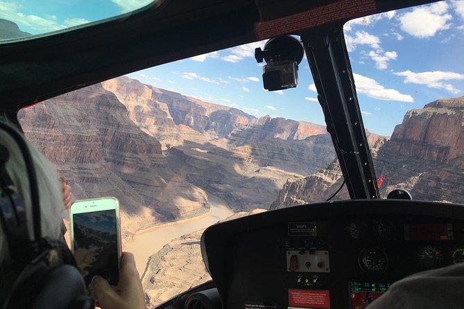 Grand Canyon Helicopter and Western Ranch Adventure Landing Tour - Leaving Las Vegas from the VIP Heliport