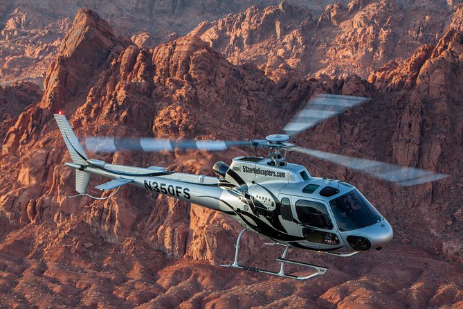Grand Canyon Helicopter Flight with Sunset Valley of Fire Landing - Returning over the Mojave Desert and the Las Vegas Strip