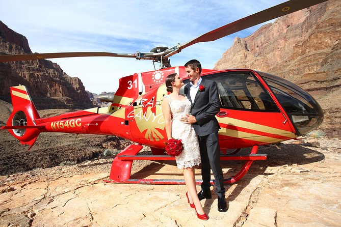 Grand Canyon Helicopter Wedding - Flowers, champagne, and the photo session