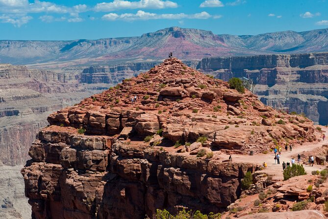 Grand Canyon West Rim Day Trip by Helicopter from Las Vegas - The Return Flight Over the Las Vegas Strip
