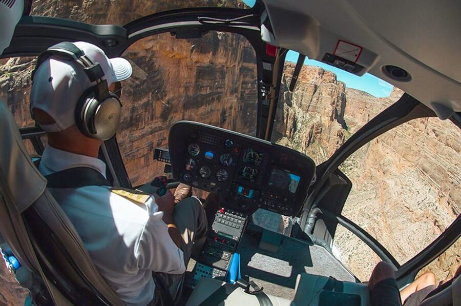 Grand Canyon West: West Rim Helicopter Tour with Landing - The return flight through the canyon