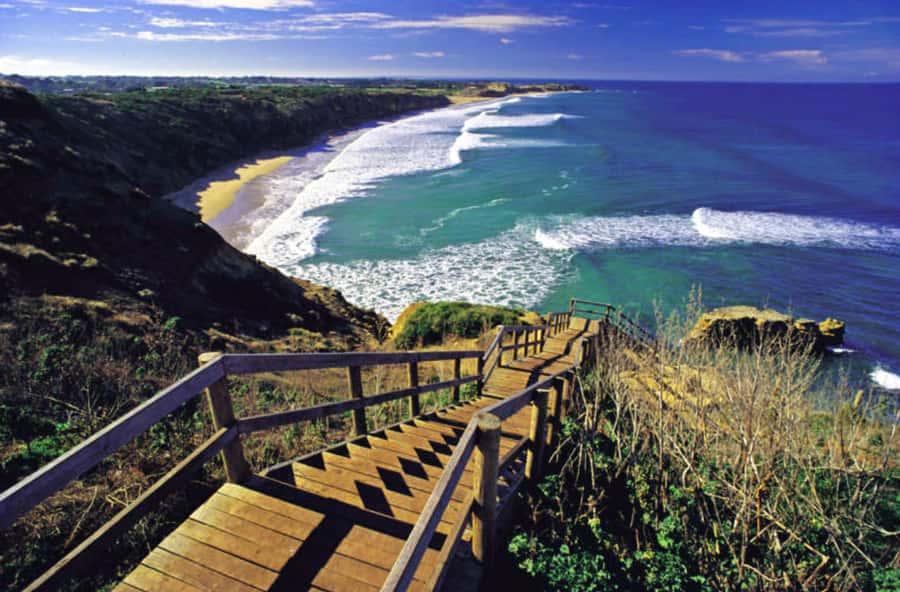 Great ocean road Reverse & Helicopter Experience Group Tours - Three hours to the Twelve Apostles