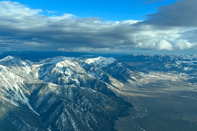 Greater Yellowstone Trifecta Aerial Tour | 1-Hour Scenic Flight - What the pilot adds to the flight