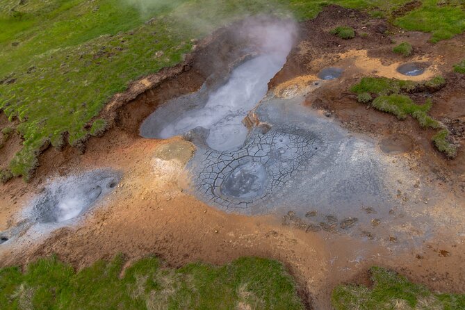 Helicopter Flight Over Geothermal Landscapes from Reykjavik - Why the aerial view changes the experience