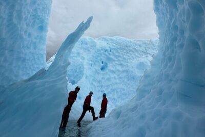 Helicopter Glacier Swim & Hike – Anchorage Area