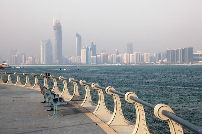 Helicopter Private Tour in Abu Dhabi - Abu Dhabi’s best city overview in 17 minutes