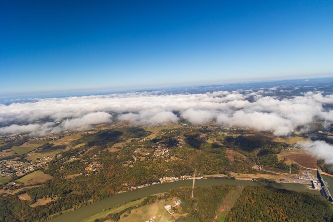 Helicopter Ride in Smoky Mountain Sevierville Mountain Jumper - A private flight with a pilot you can talk to