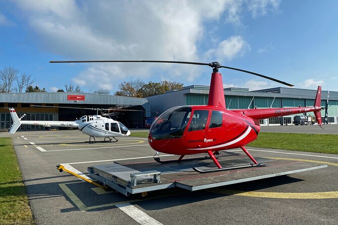 Helicopter tour to the Stockhorn mountain, with great view to the Swiss Alps - Why this short flight gives you a big Alpine view