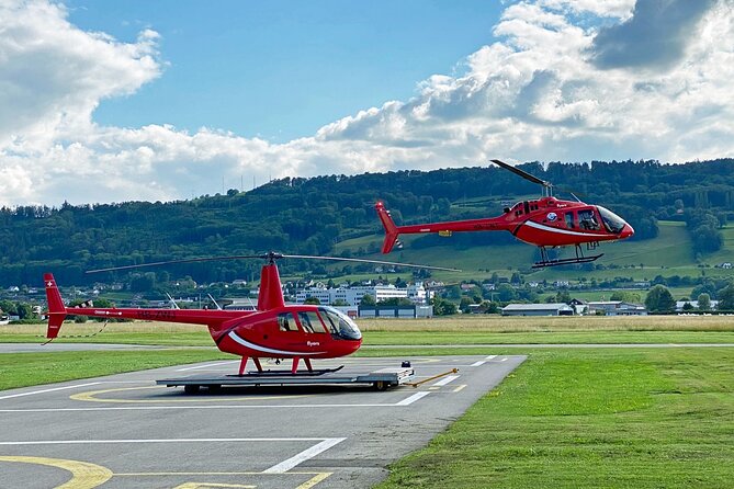 Helicopter tour to the Stockhorn mountain, with great view to the Swiss Alps - Lake Thun and the Stockhorn route