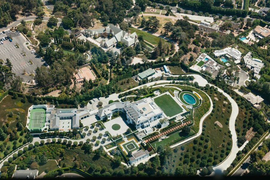 Hollywood & Beverly Hills Celebrity Helicopter Tour - The Hollywood Sign and Griffith Observatory