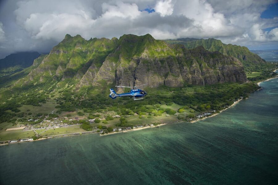 Honolulu: Blue Skies of Oahu Helicopter Tour - Why seeing Oahu by helicopter changes the island