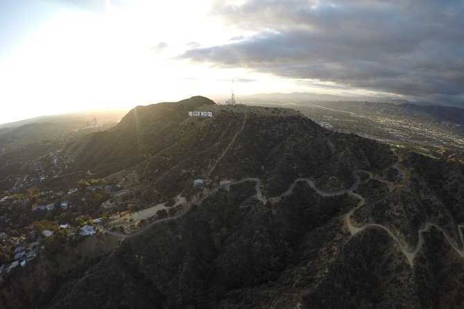 Hooray for Hollywood: 35-Minute Helicopter Tour - Climbing over the Los Angeles skyline