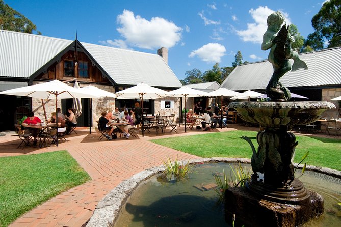 Hunter Valley Romantic Bubbly Breakfast Helicopter Tour from Cessnock - What the 15-minute helicopter flight adds