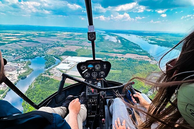 Introduction to helicopter piloting in Gatineau-Ottawa - Key points to know before booking