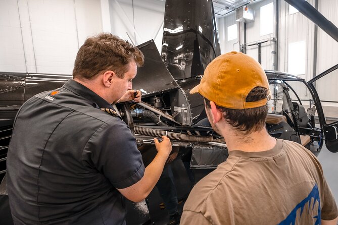 Introduction to helicopter piloting in Gatineau-Ottawa - A 30-minute flight with a job to do