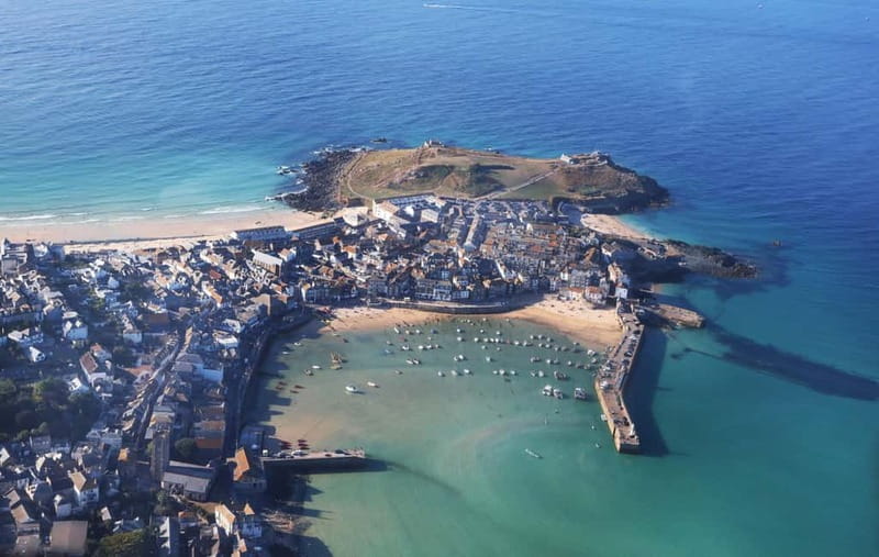 Isle of Wight: Helicopter Pleasure Flight - The hover that makes the flight feel real