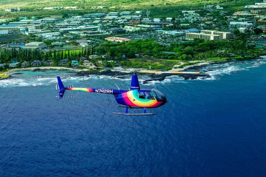 Kailua-Kona: Kohala, Volcanoes and Waterfall Helicopter Tour - Doors-off details that matter