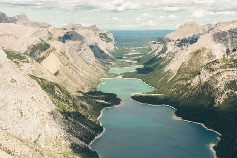 Kananaskis: 30-Minute Heli Tour of Minnewanka Lake and Banff - Key points at a glance