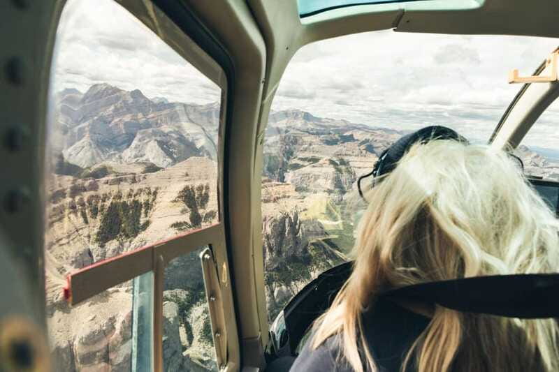 Kananaskis: 30-Minute Heli Tour of Minnewanka Lake and Banff - The return through Kananaskis and Banff