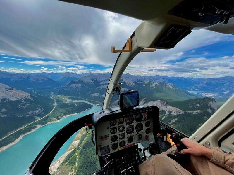 Kananaskis: 45 Minute "Sleeping Warrior" Helicopter Tour - Who should book this flight
