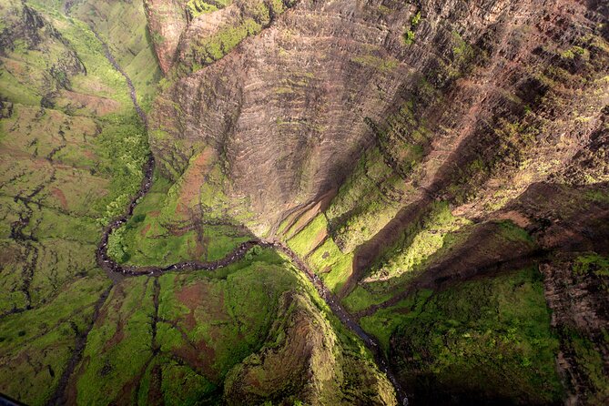Kauai' Exclusive Helicopter Tour: Land & Explore Olokele Canyon - Weight rules are not a minor detail