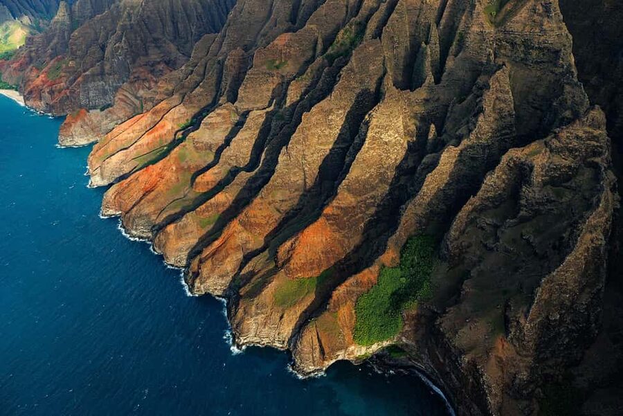 Kauai: Hughes 500 4-Passenger Doors-Off Helicopter Flight - Safety, pilots, and the tone of the flight