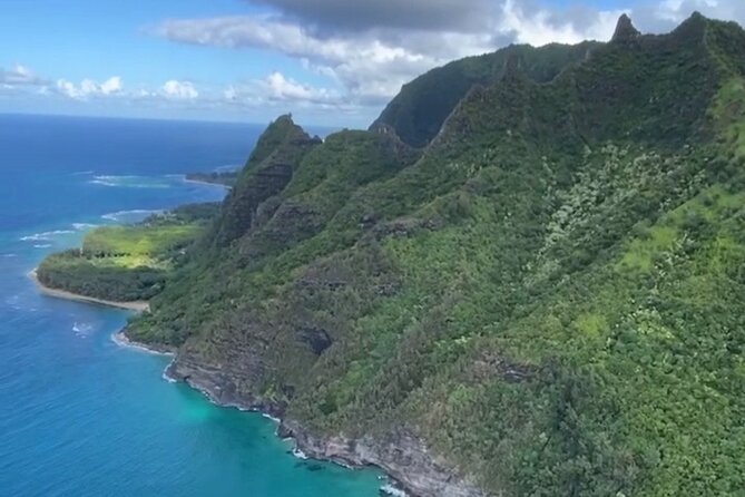 Kauai: Hughes 500 4-Passenger Doors-Off Helicopters - The $369 question