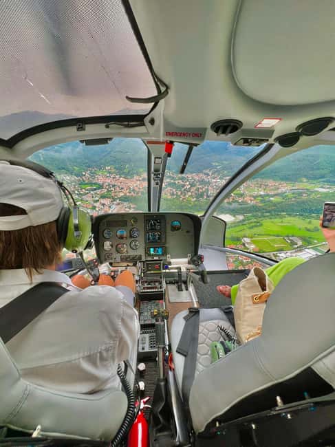 Lake Como: Helicopter tour with an unique Lunch in Como Lake - Bellagio, Balbianello, and the central lake