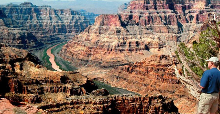 Las Vegas: Grand Canyon Tour & Helicopter Landing Experience - The early pickup and desert road