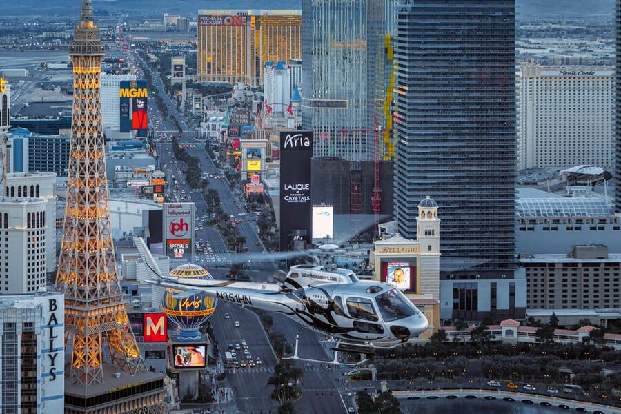 Las Vegas: Grand Canyon West Rim Extended Helicopter Tour - Returning over the Las Vegas Strip