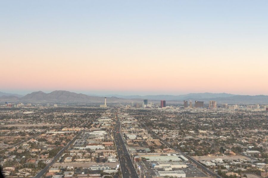 Las Vegas: Helicopter Night Flight over the Strip - Why a night flight is worth considering